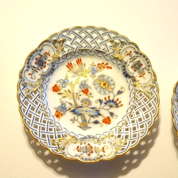 RARE 2 Meissen Antique - Plates Blue Onion "Buntes Zwiebelmuster " Porcelain - Picture 3 of 13